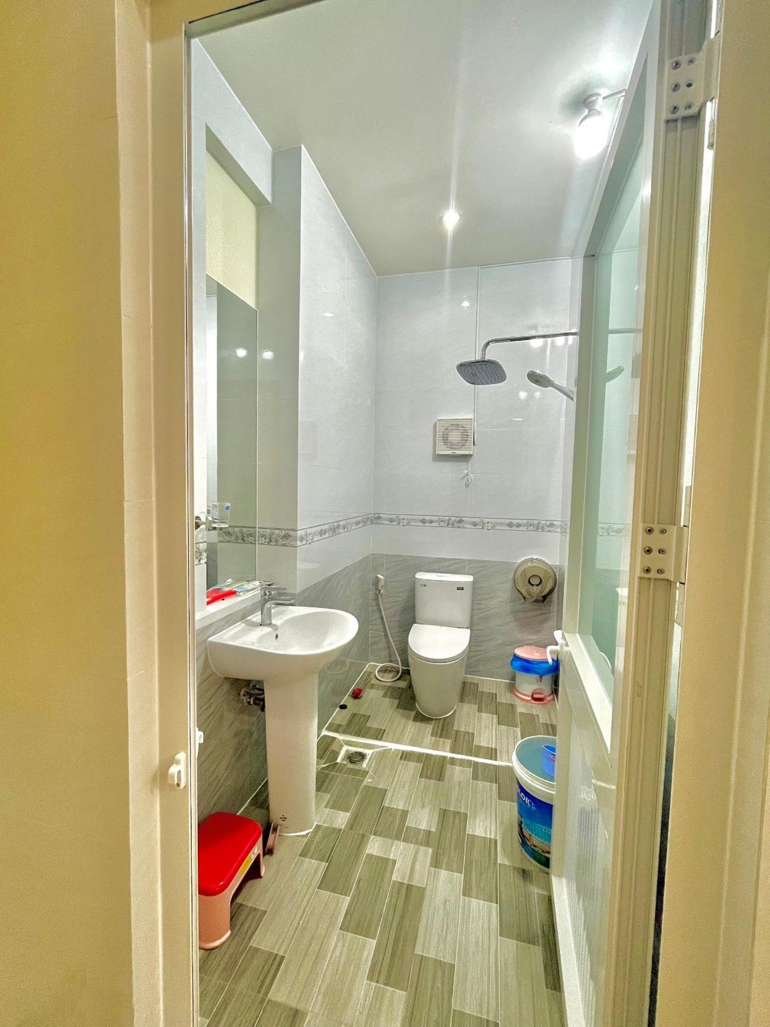 Cherry Homestay - Hoang De Motel Chau Doc Exterior foto